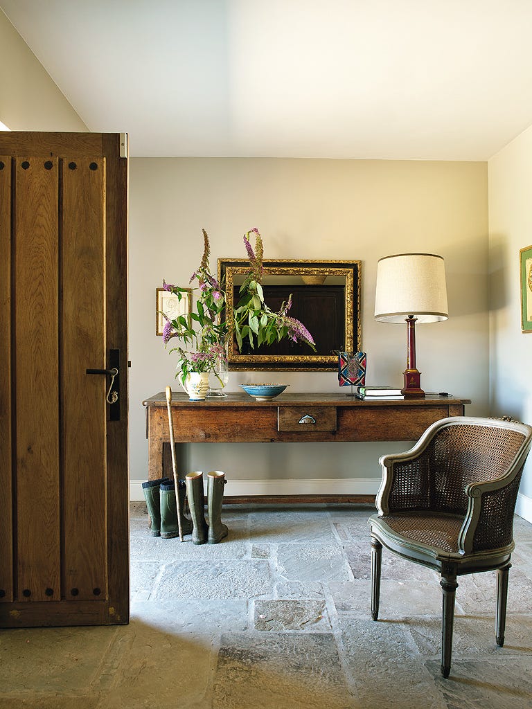 Wood, Room, Interior design, Floor, Flooring, Furniture, Hardwood, Wall, Interior design, Picture frame, 