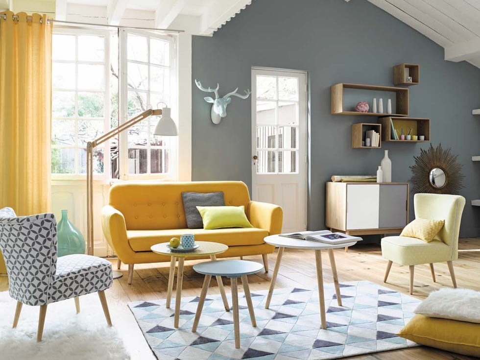 Salón gris y amarillo