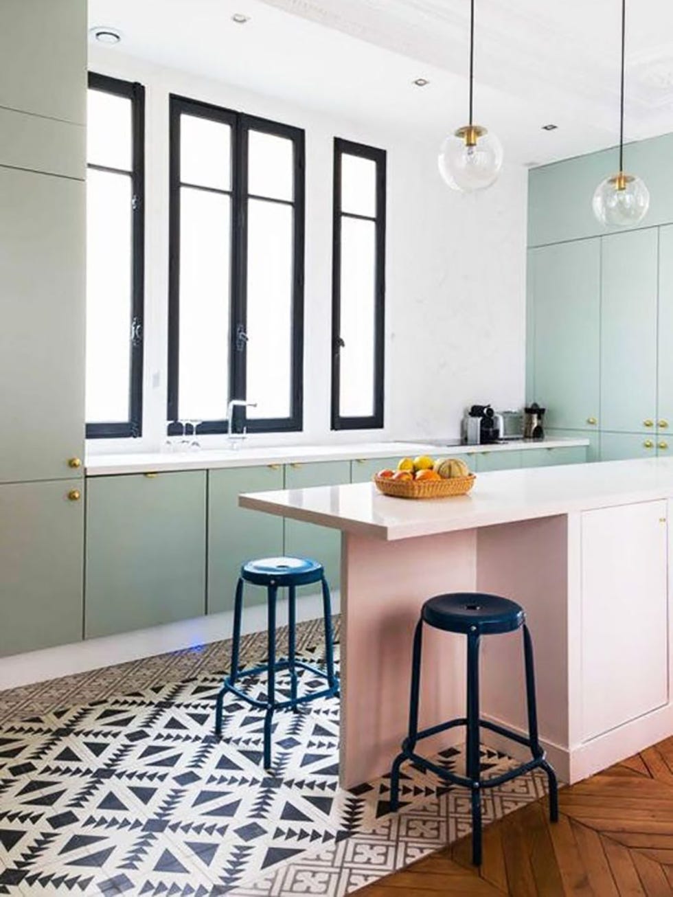 Room, Furniture, Countertop, Kitchen, Property, Interior design, Floor, Cabinetry, Building, Ceiling, 