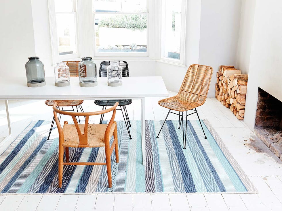 Floor, Room, Flooring, Furniture, Table, Interior design, Chair, Home, Home accessories, Dining room, 