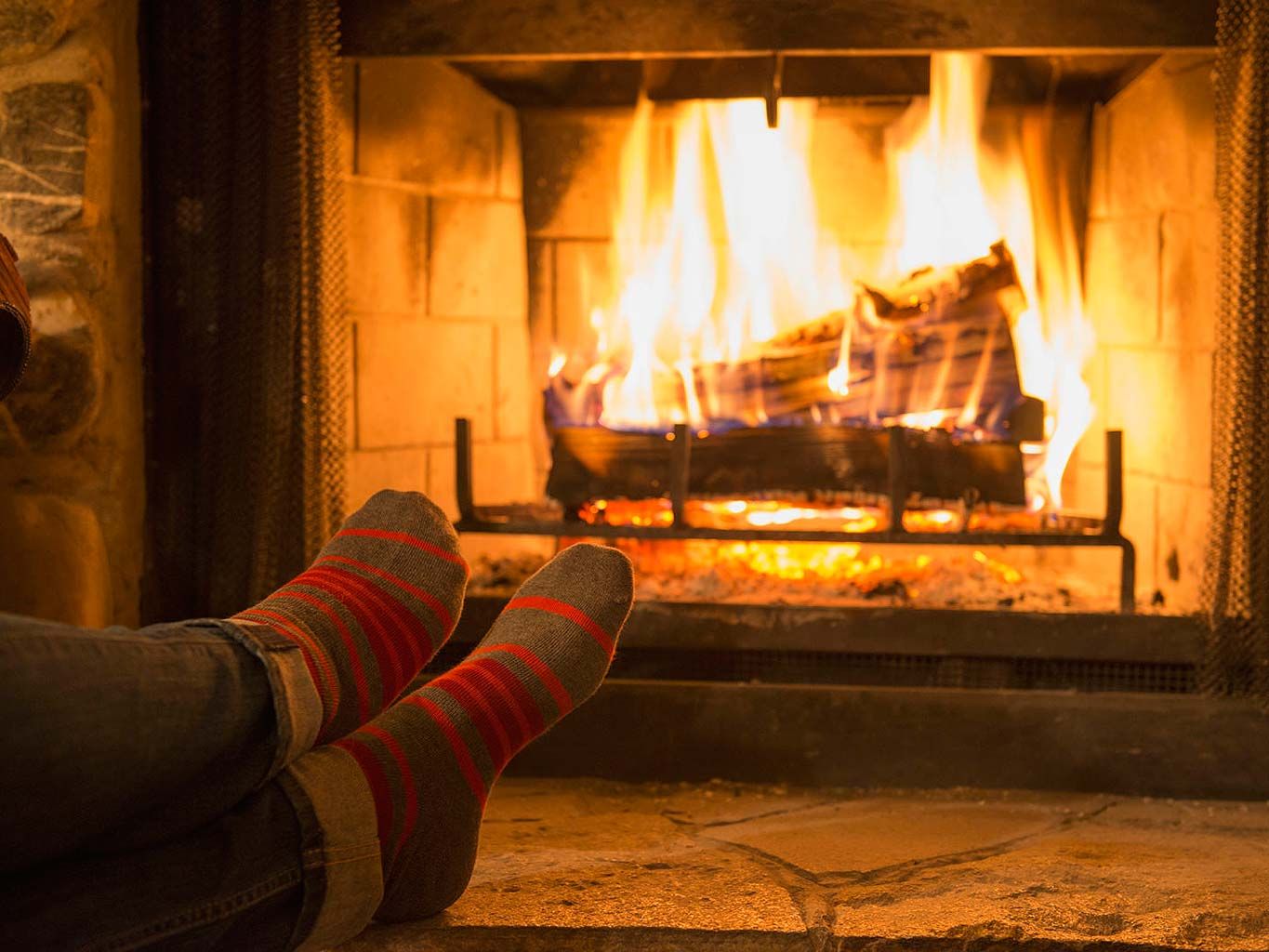Wood, Hearth, Heat, Flame, Fire, Gas, Fireplace, Fire screen, Building material, Sock, 