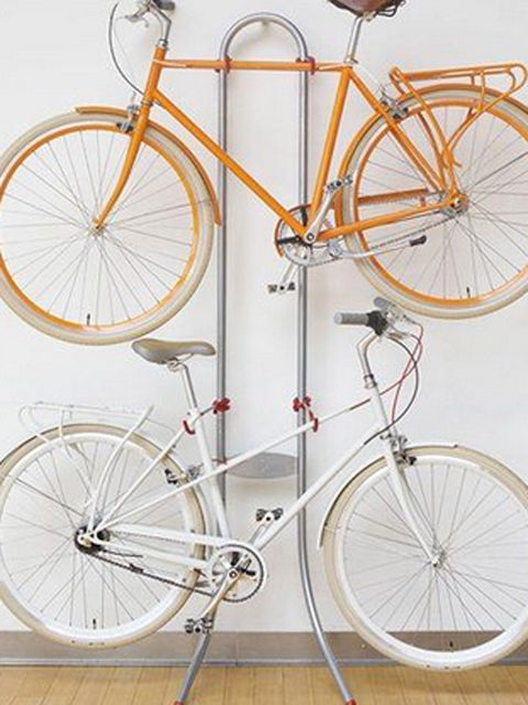 Bicycle, Bicycle wheel, Bicycle part, Bicycle tire, Bicycle frame, Bicycle handlebar, Bicycle drivetrain part, Spoke, Bicycle fork, Bicycle accessory, 