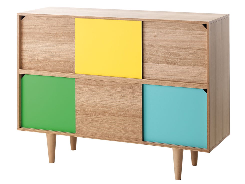 cómoda de madera con puertas de colores