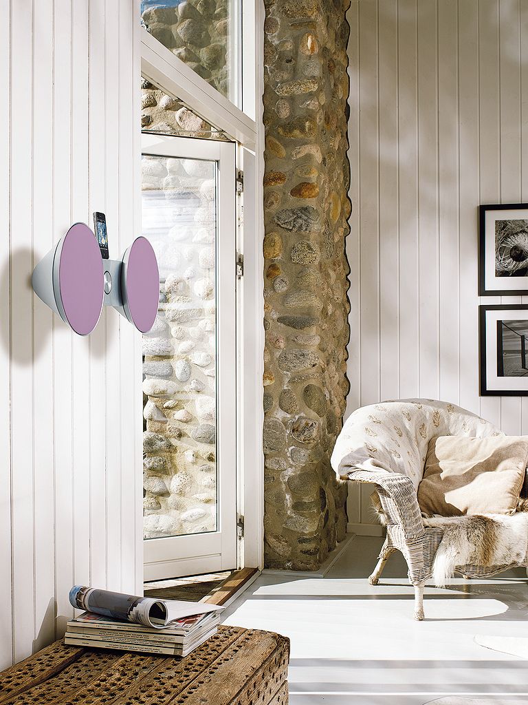 Interior design, Room, Wall, Floor, Interior design, Fixture, Lavender, Picture frame, Door, Window treatment, 
