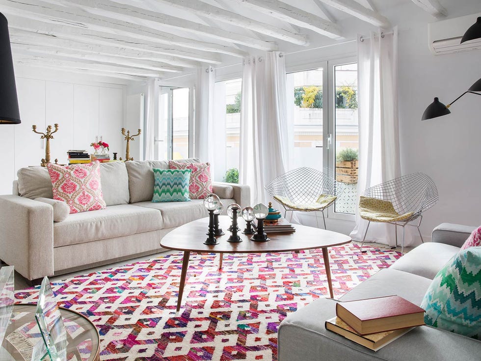 Room, Interior design, Green, Living room, Floor, Home, Furniture, Flooring, White, Couch, 