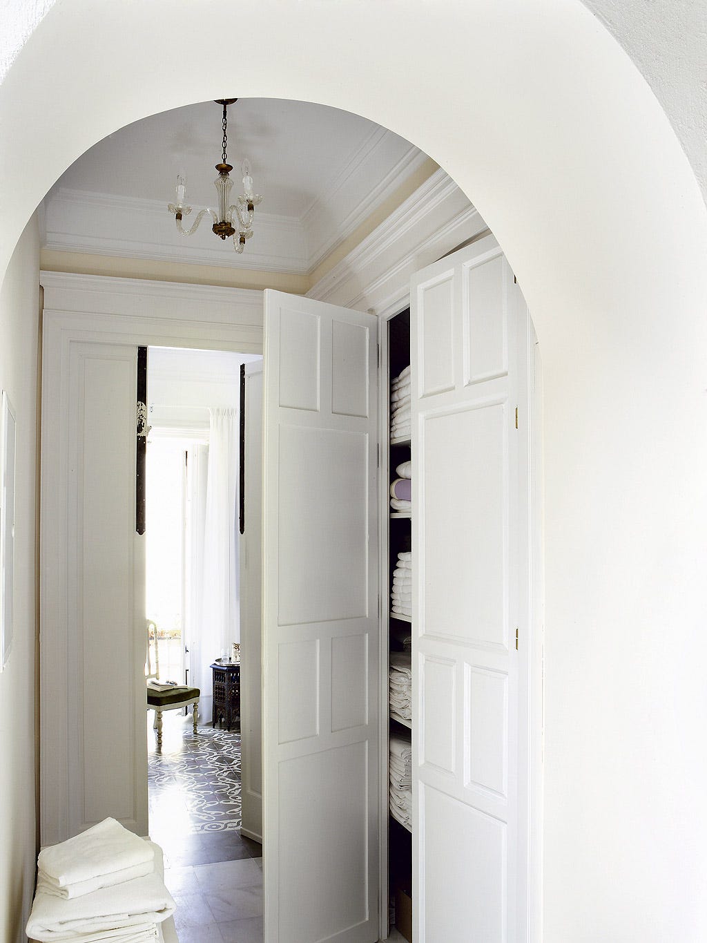 White, Arch, Architecture, Property, Room, Ceiling, Interior design, Building, House, Wall, 