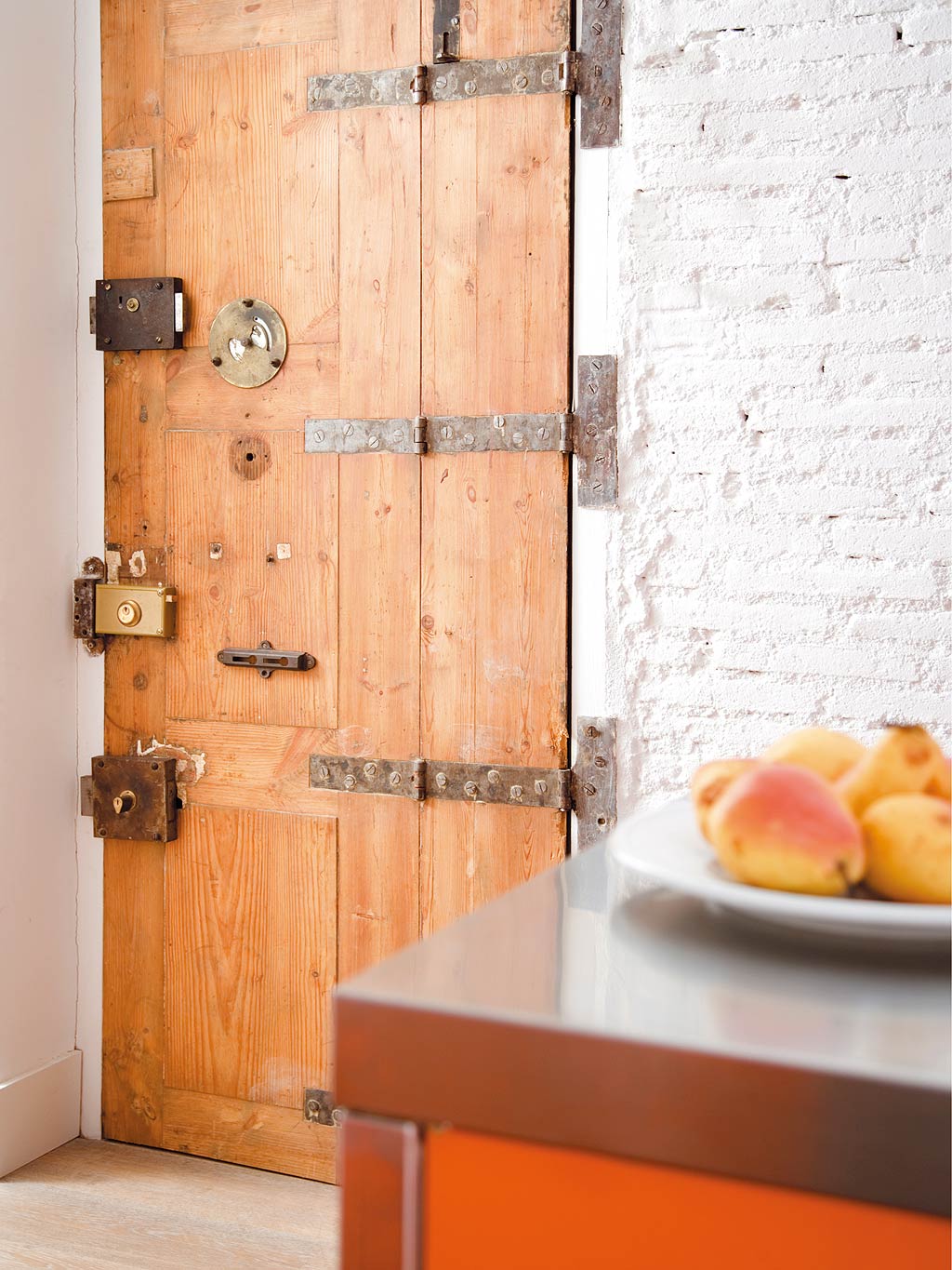 puerta de madera antigua recuperada