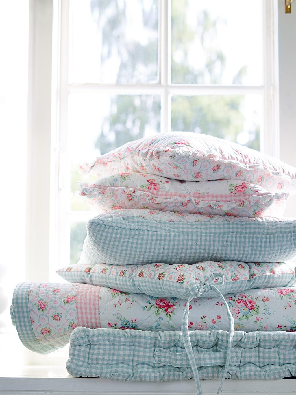 ropa de hogar en azul y rosa
