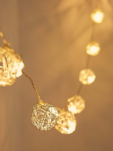 Lighting, Light, Light fixture, Yellow, Ceiling, Branch, Fashion accessory, Jewellery, Chain, Chandelier, 