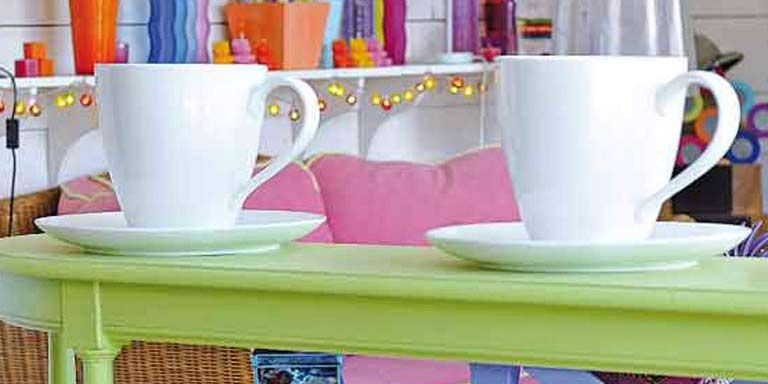 Serveware, Dishware, Porcelain, Drinkware, Ceramic, Cup, Pottery, Teacup, Shelving, Coffee cup, 