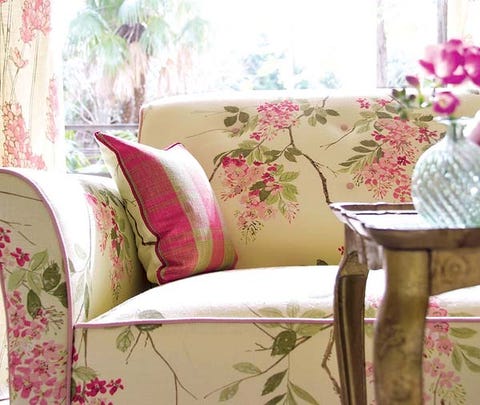 Interior design, Textile, Serveware, Pink, Linens, Cushion, Throw pillow, Pillow, Purple, Home accessories, 