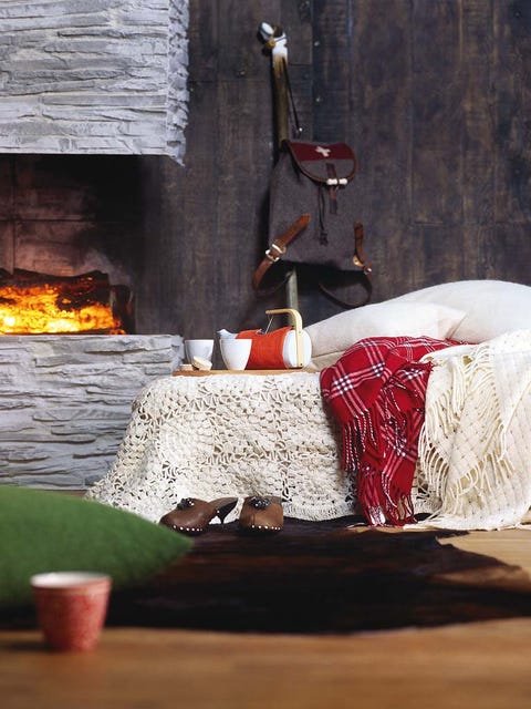 Room, Linens, Heat, Hearth, Flame, Fire, Home accessories, Bowl, Gas, Fireplace, 