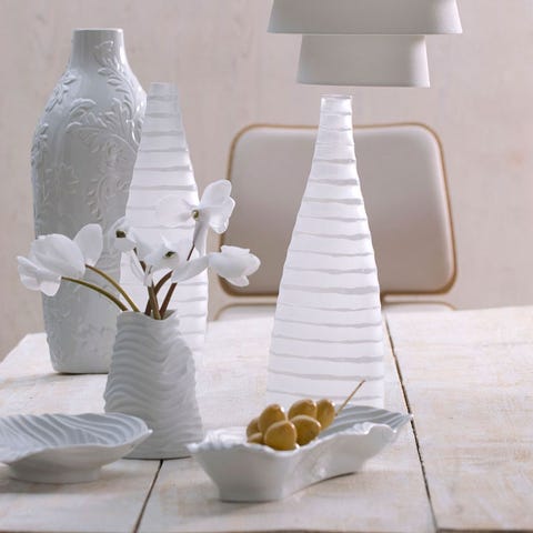 Serveware, Dishware, Porcelain, Ceramic, Interior design, Artifact, Still life photography, earthenware, Pottery, Vase, 