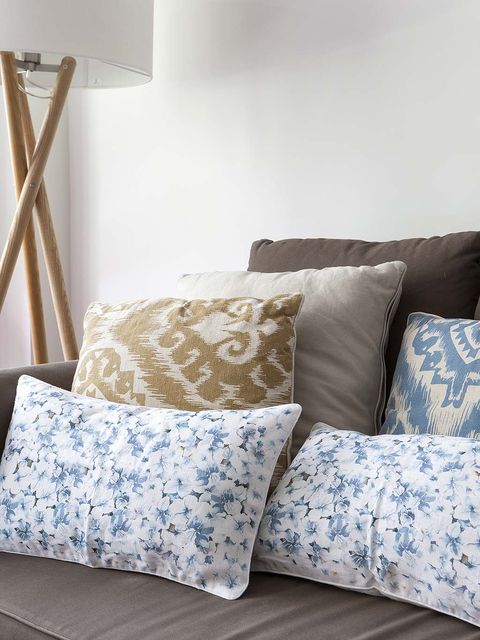 Blue, Room, Textile, Interior design, Wall, Linens, Cushion, Bedding, Pillow, Azure, 