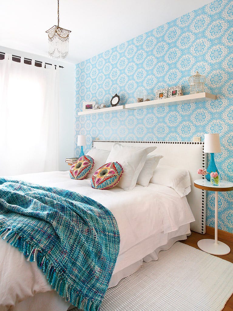 dormitorio en blanco y azul