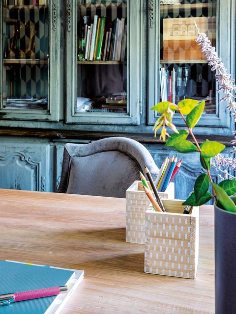 Blue, Room, Turquoise, Flower, Textile, Interior design, Plant, Furniture, Table, Home, 