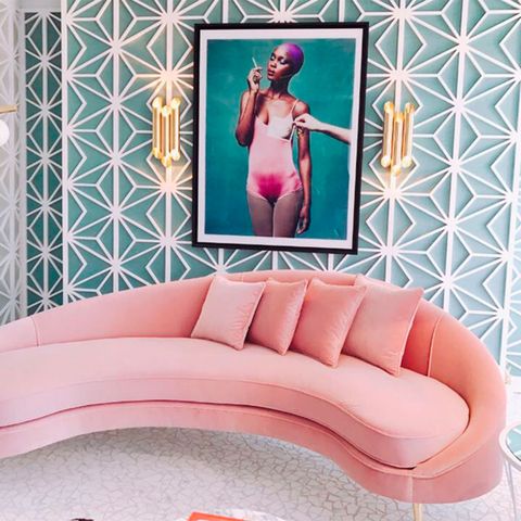 Pink, Wall, Room, Couch, Arm, Furniture, Wallpaper, Rectangle, Interior design, Style, 