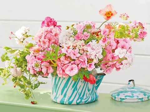 Flower, Pink, Cut flowers, Plant, Artificial flower, Bouquet, Flowerpot, Floral design, Flower Arranging, Flowering plant, 