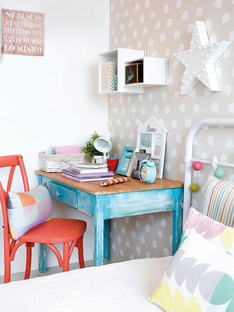 Room, Interior design, Furniture, Home, Table, Turquoise, Teal, Wall, Linens, Interior design, 