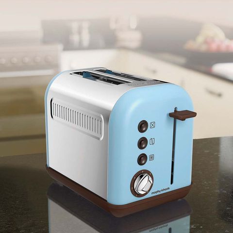 Toaster, Small appliance, Product, Home appliance, Technology, Material property, Electronic device, 