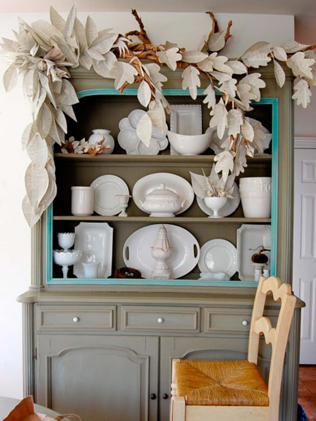 Wood, Dishware, Room, White, Serveware, Porcelain, Teal, Drawer, Cabinetry, Turquoise, 