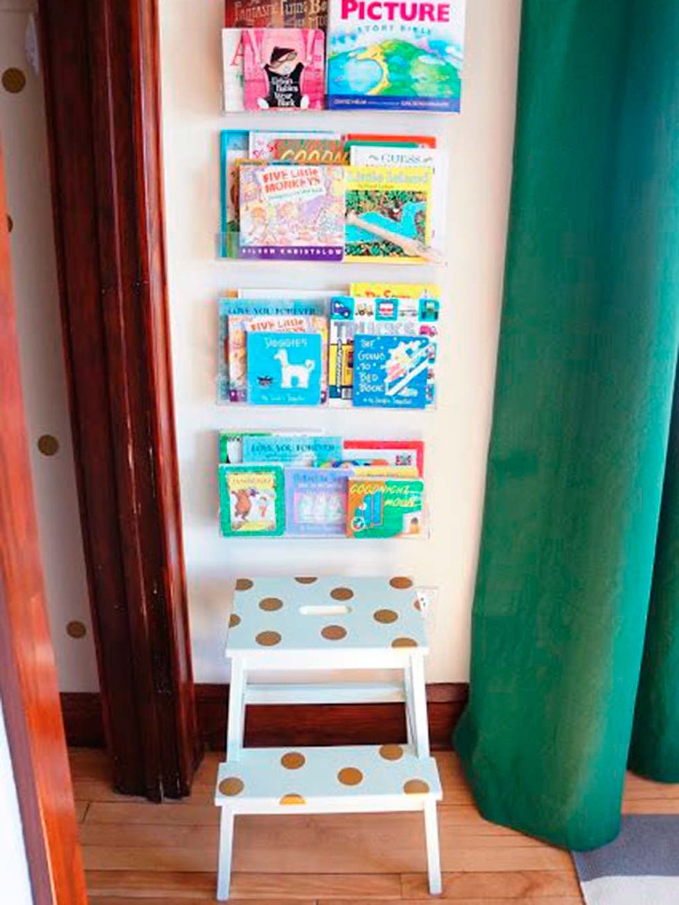 Shelf, Room, Furniture, Shelving, Interior design, Ladder, Floor, 