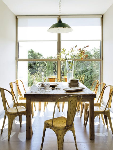 Furniture, Dining room, Room, Table, Kitchen & dining room table, Chair, Interior design, Property, House, Floor, 