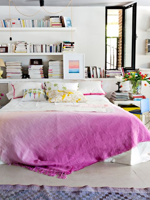 Room, Interior design, Textile, Bedding, Purple, Pink, Linens, Bed sheet, Bedroom, Magenta, 