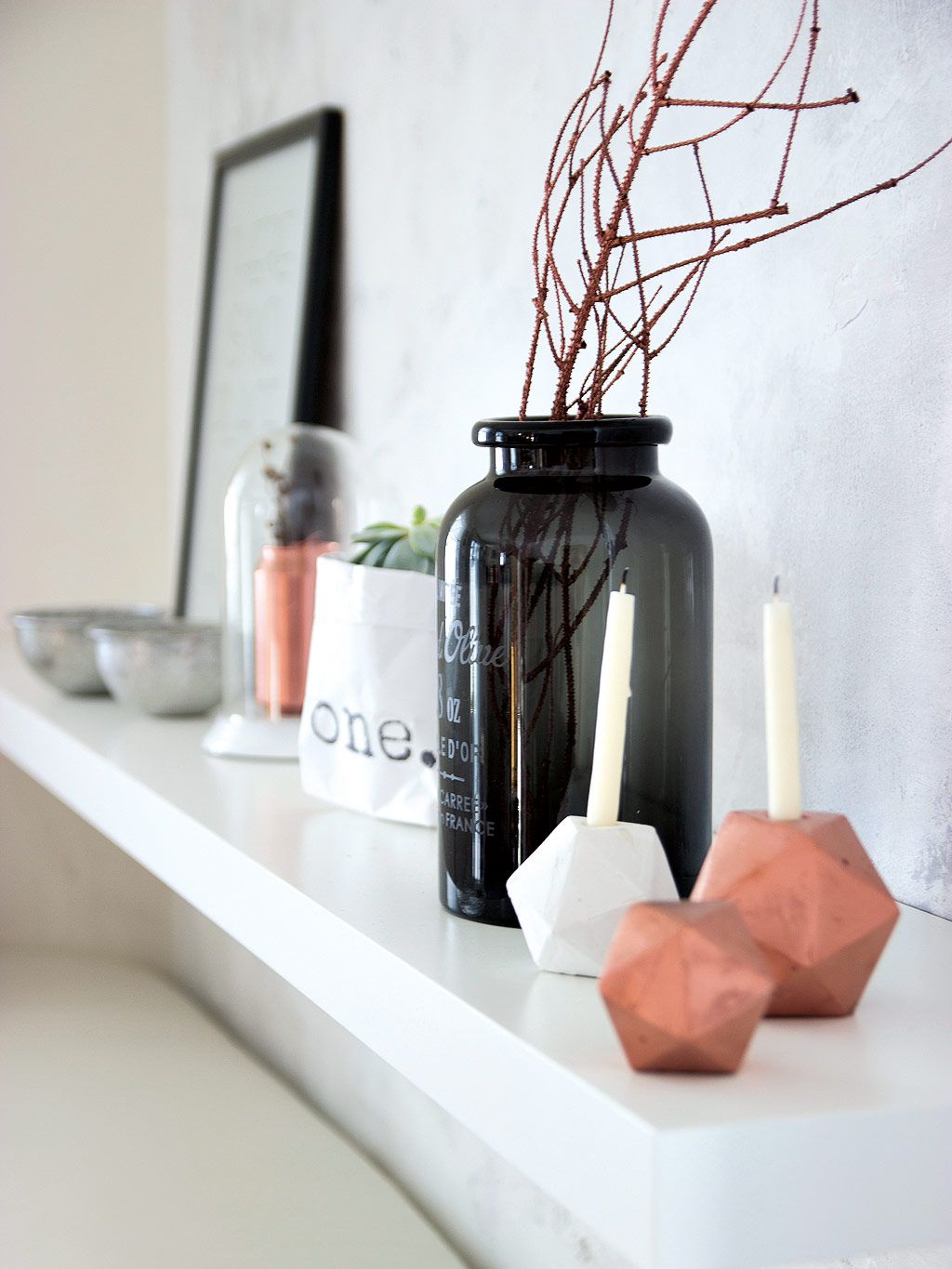 Plumbing fixture, Tap, Interior design, Countertop, Chemical compound, Peach, Gas, Still life photography, Sink, Plumbing, 