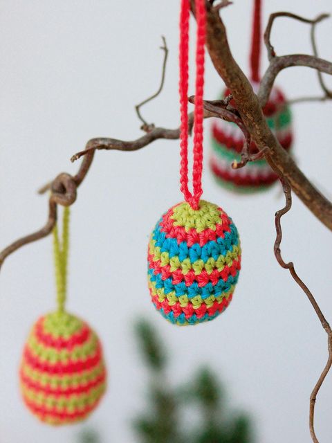 Product, Ornament, Christmas ornament, Baby toys, Crochet, Bead, Thread, Wool, Art, 