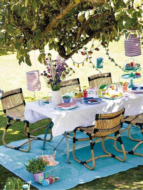 Blue, Furniture, Table, Tablecloth, Linens, Outdoor furniture, Lavender, Turquoise, Aqua, Azure, 