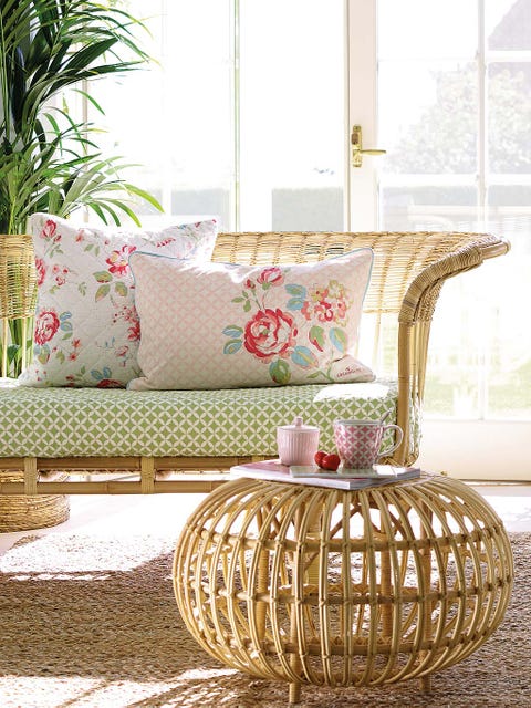 Interior design, Room, Interior design, Pillow, Throw pillow, Cushion, Living room, Home accessories, Home, Creative arts, 