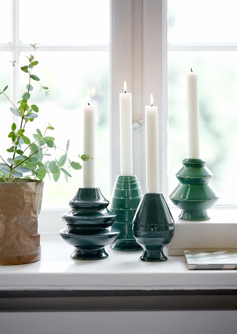 Serveware, Flowerpot, Candle holder, Candle, Interior design, Still life photography, Dishware, Houseplant, Ceramic, Wax, 
