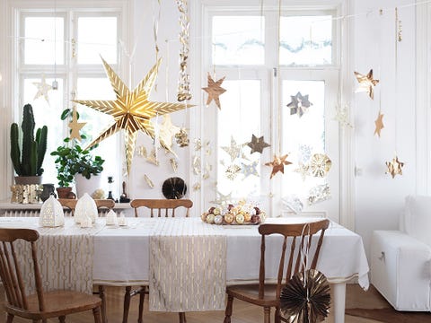 comedor decorado con estrellas de navidad