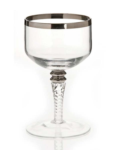 Drinkware, Glass, Liquid, Stemware, Barware, Wine glass, Fluid, Tableware, Champagne stemware, Transparent material, 
