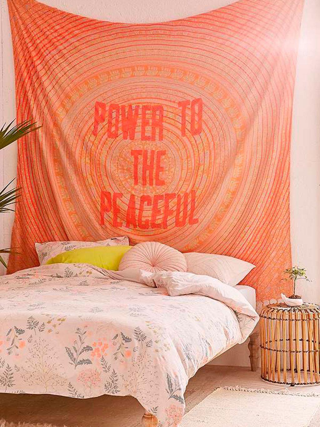 Bed, Room, Textile, Bedding, Interior design, Bedroom, Cushion, Linens, Pillow, Bed sheet, 