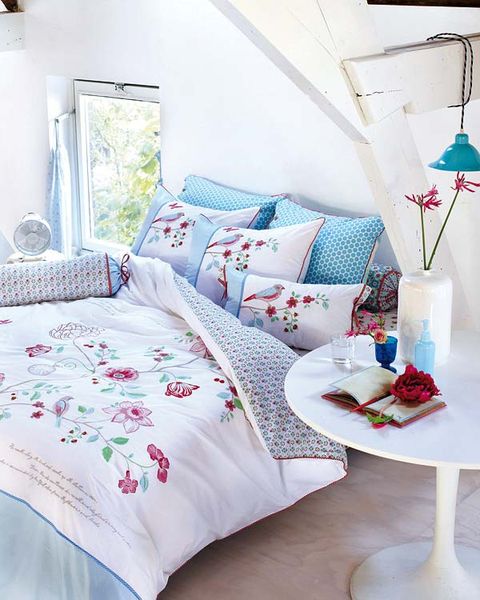 Blue, Room, Interior design, Green, Textile, Furniture, Bed, Wall, Pink, Bedding, 