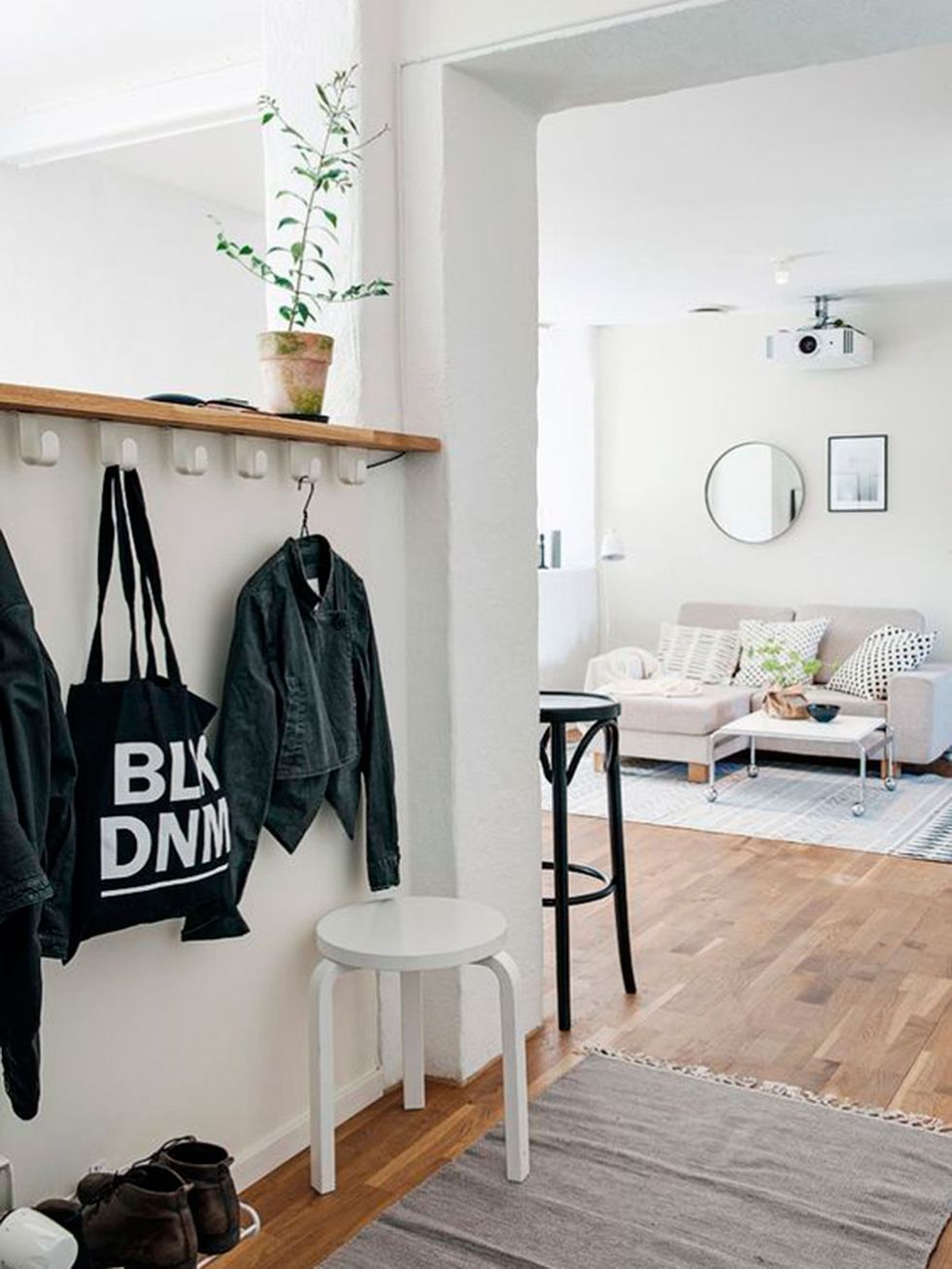 10 muebles de Ikea baratos que te permitirán sacarle partido a tu recibidor