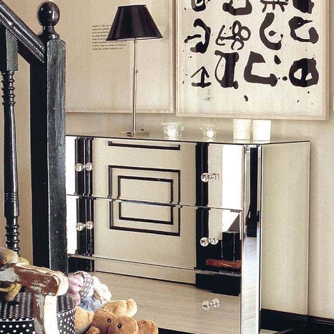Room, Stuffed toy, Toy, Door, Lampshade, Teddy bear, Light fixture, Handwriting, Plush, Lighting accessory, 