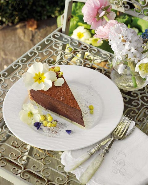 Food, Dishware, Cuisine, Serveware, Sweetness, Dessert, Ingredient, Baked goods, Dish, Plate, 