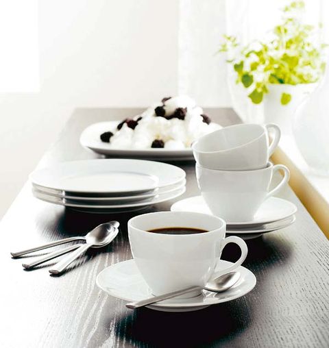 Coffee cup, Cup, Serveware, Drinkware, Dishware, Porcelain, Tableware, Teacup, White, Saucer, 