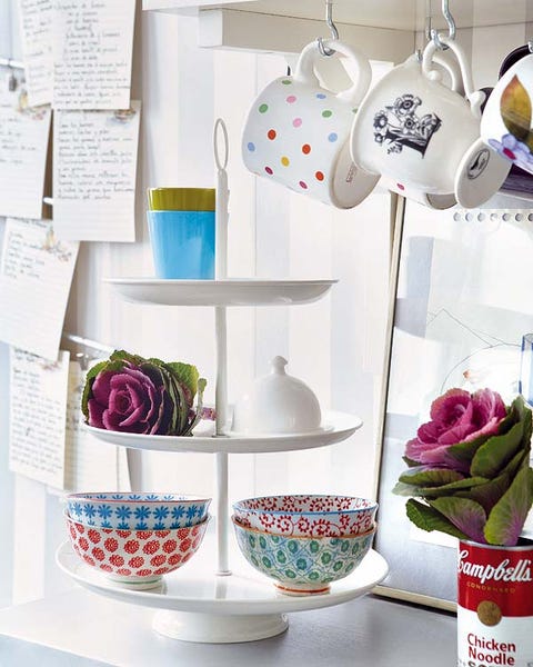 Blue, Serveware, Pink, Purple, Petal, Dishware, Teal, Flowering plant, Lavender, Turquoise, 