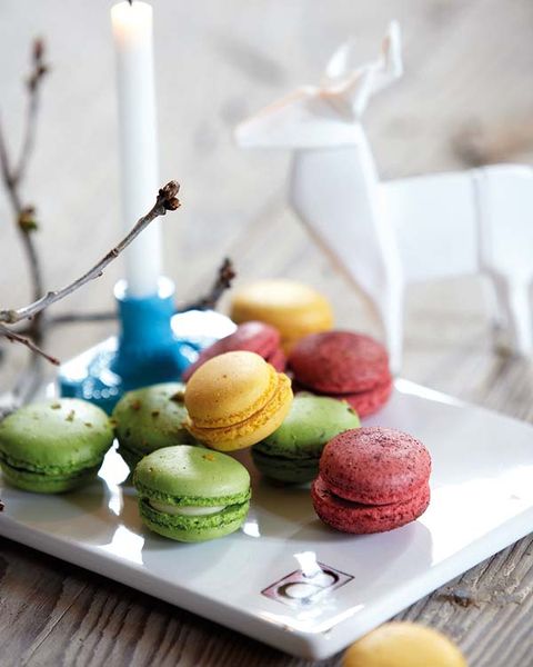 Food, Sweetness, Ingredient, Cuisine, Dessert, Candle, Macaroon, Confectionery, Snack, Baked goods, 