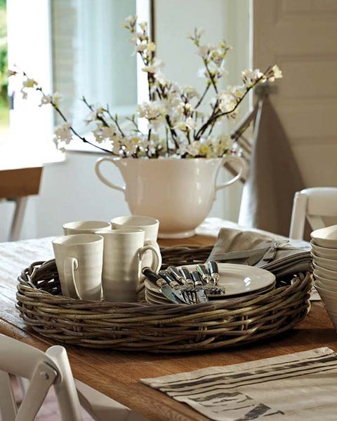 Serveware, Dishware, Branch, Porcelain, Table, Furniture, Twig, Tableware, Ceramic, Drinkware, 