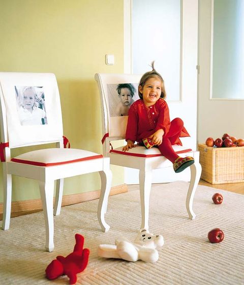 Red, Room, Toy, Carmine, Easel, Picture frame, Baby toys, Basket, Paint, Living room, 
