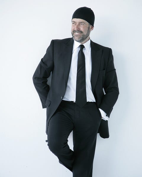 Clothing, Coat, Dress shirt, Collar, Sleeve, Trousers, Suit trousers, Shirt, Standing, Suit, 