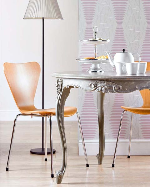 Wood, Serveware, Product, Floor, Room, Furniture, Interior design, Flooring, White, Dishware, 