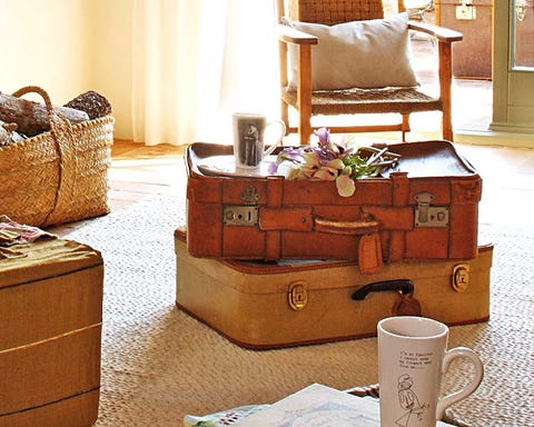 Wood, Room, Drinkware, Interior design, Cup, Drawer, Interior design, Serveware, Lamp, Basket, 