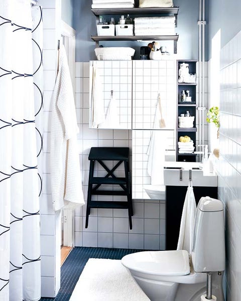 Baño moderno de IKEA en blanco y negro baño moderno de ikea en blanco y negro