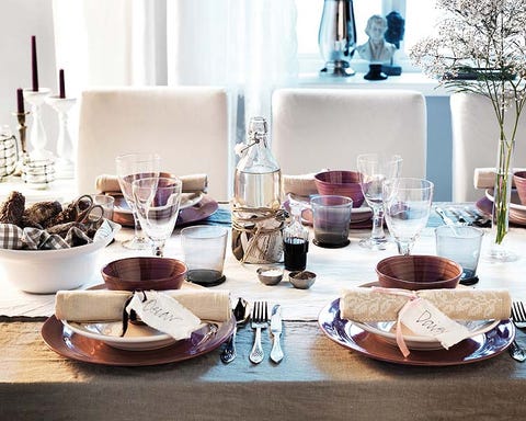 Serveware, Dishware, Table, Room, Tableware, Tablecloth, Furniture, Glass, Plate, Interior design, 